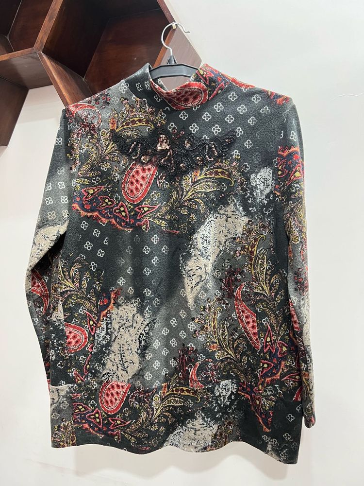 Black royal Print Turtleneck Top