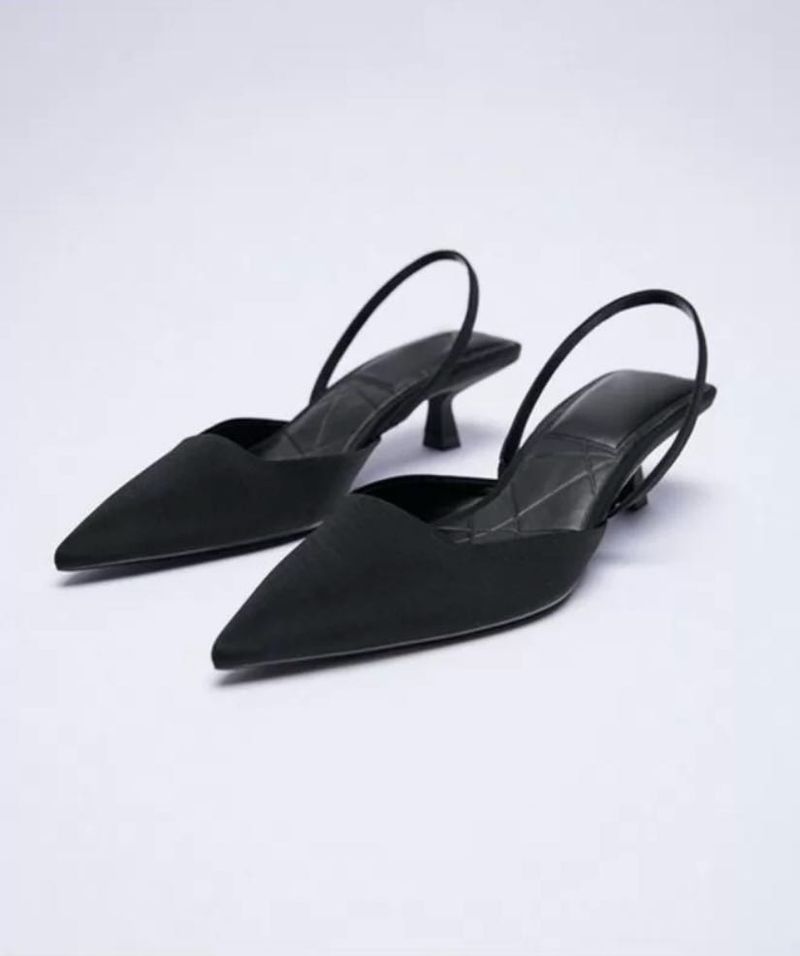 Chic Black Slingback Heels