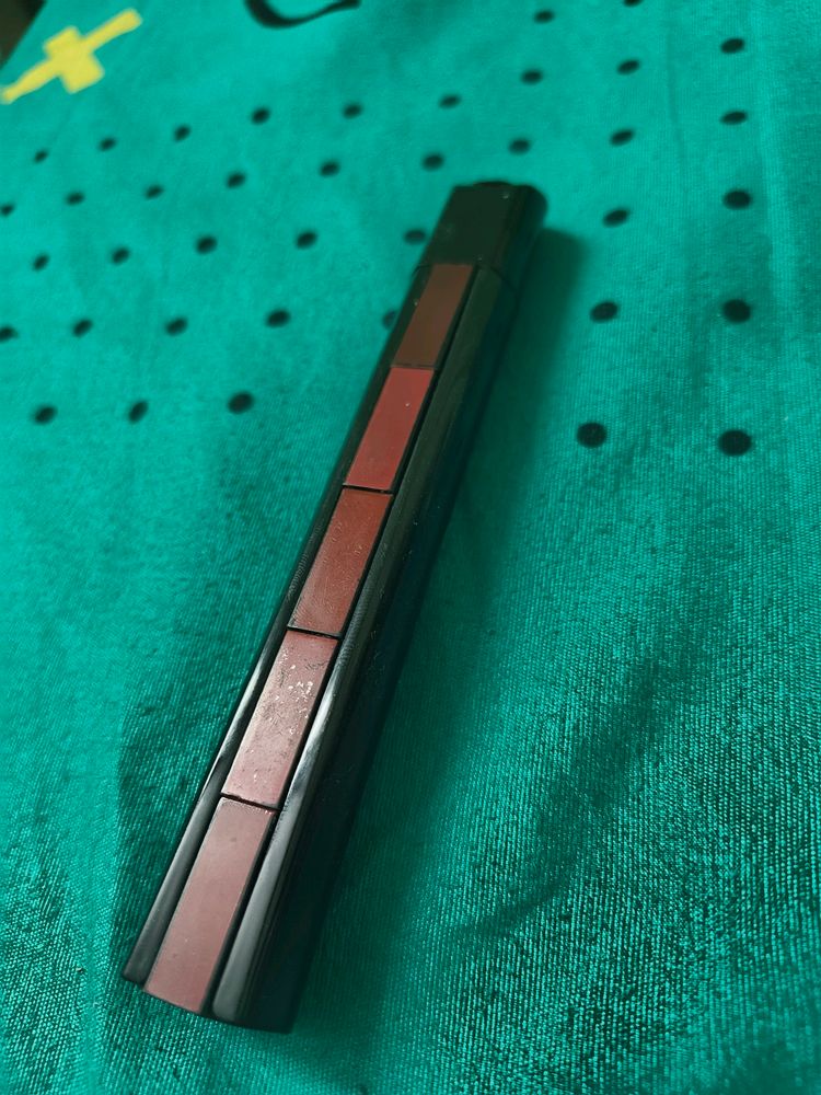 5 in 1 Lipstick......