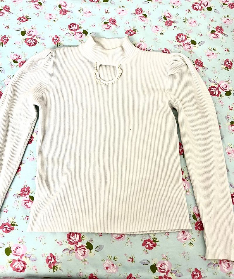 Ribbed Mock Neck Top w/ Pearl Detail