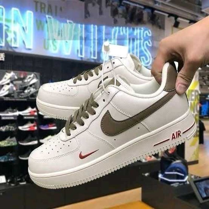 Nike Air Force 1 Cream/Brown