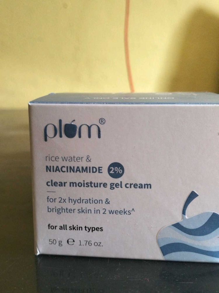 Plum Clear Moisture Gel