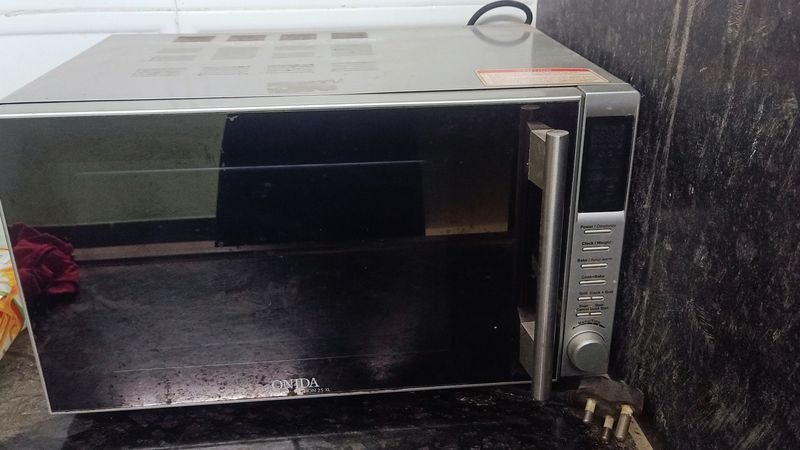 Onida Microwave Oven In Fully Working Condition