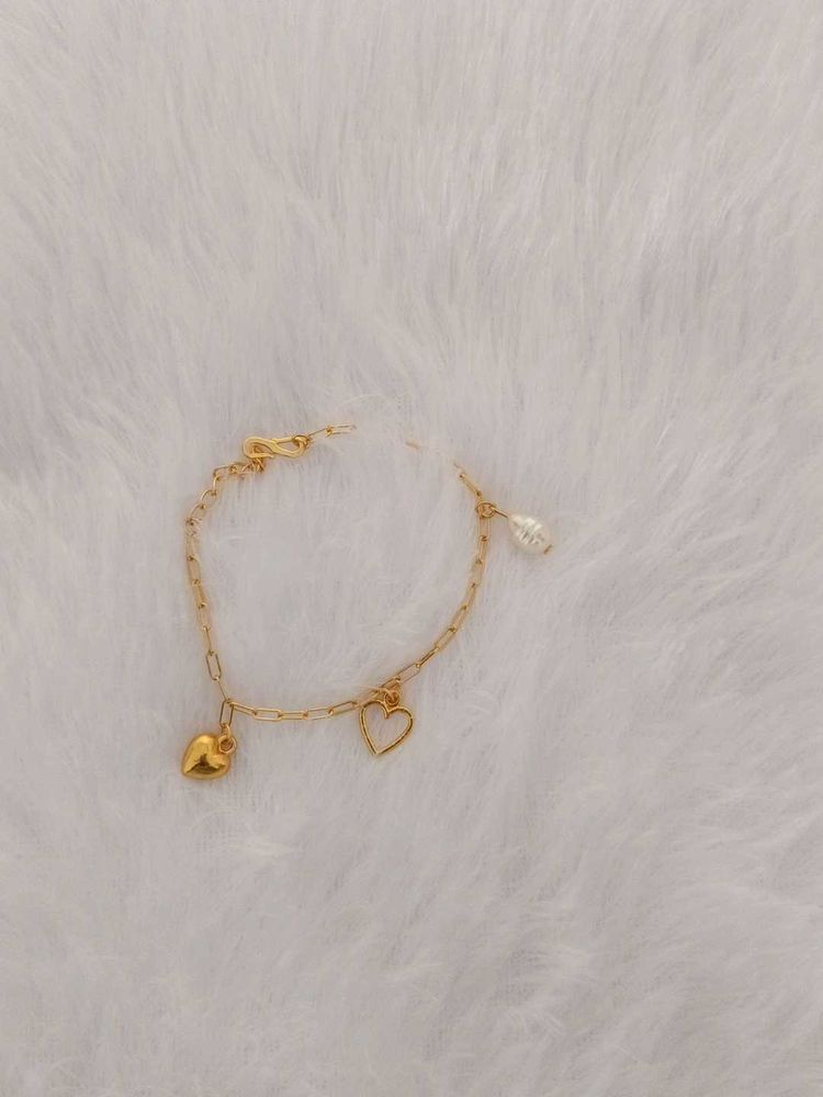 Gold Heart Charm Bracelet