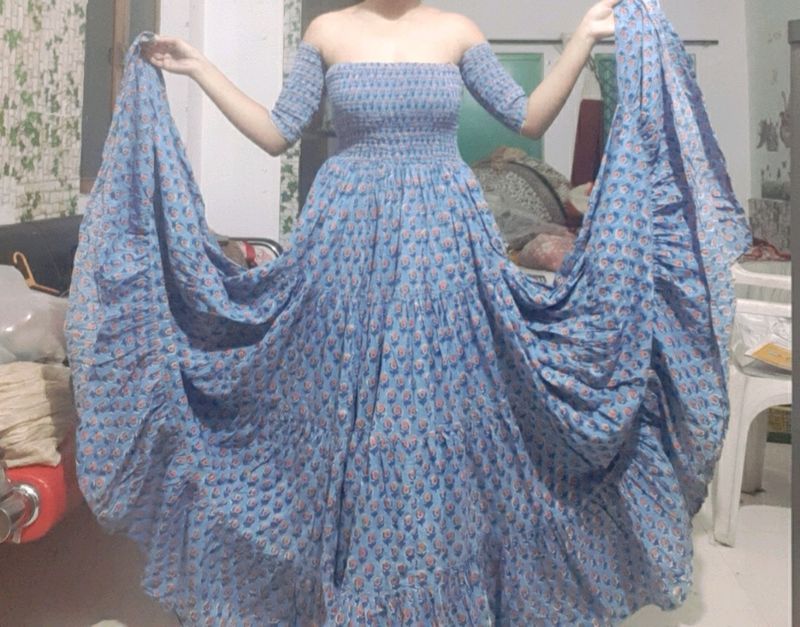 AACHO Gorgeous😍floral Gown