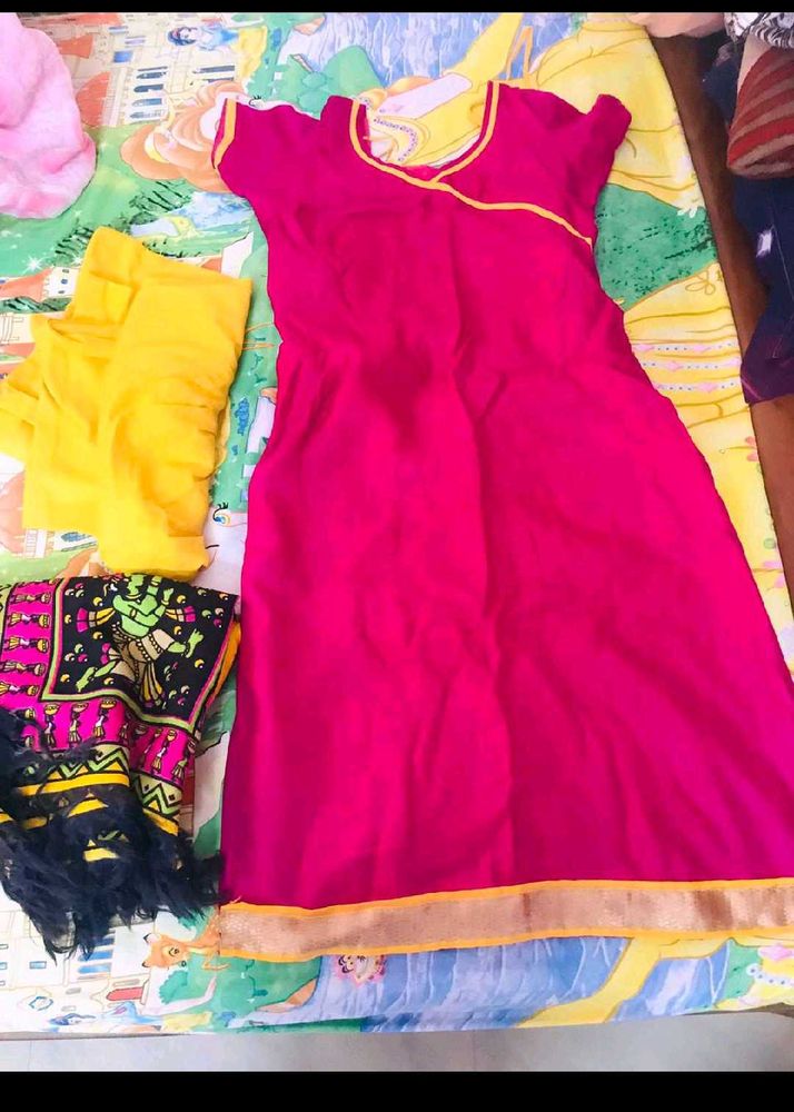 Pinkish Outfit 🥰