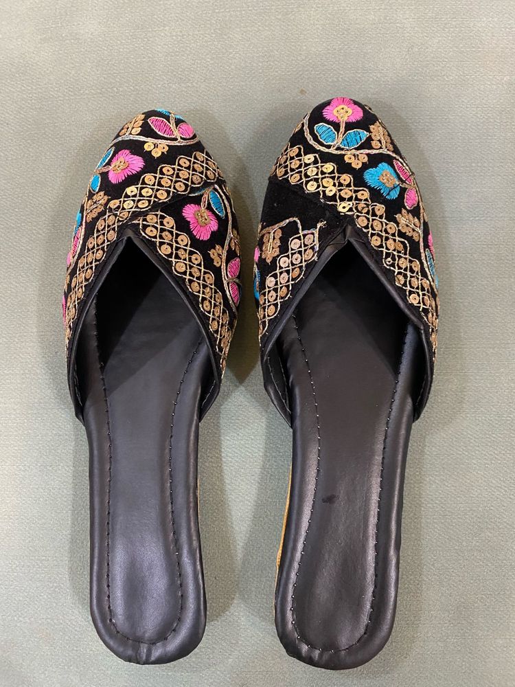 Embroidered Ethnic Mules