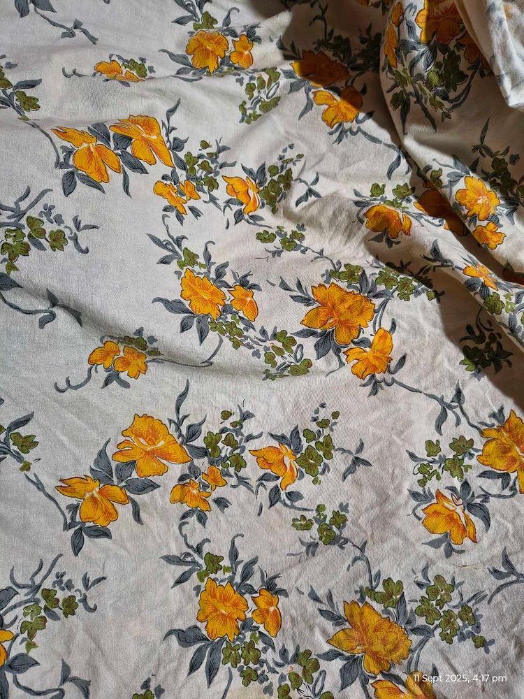 2 White Single Bedsheets