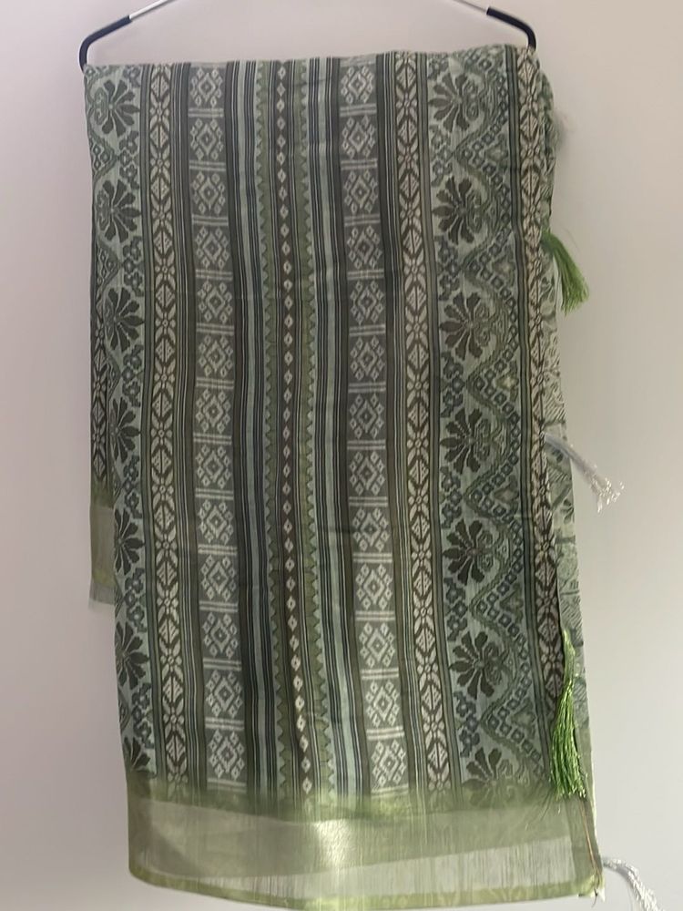 New Saree With Attached Blouse Piece