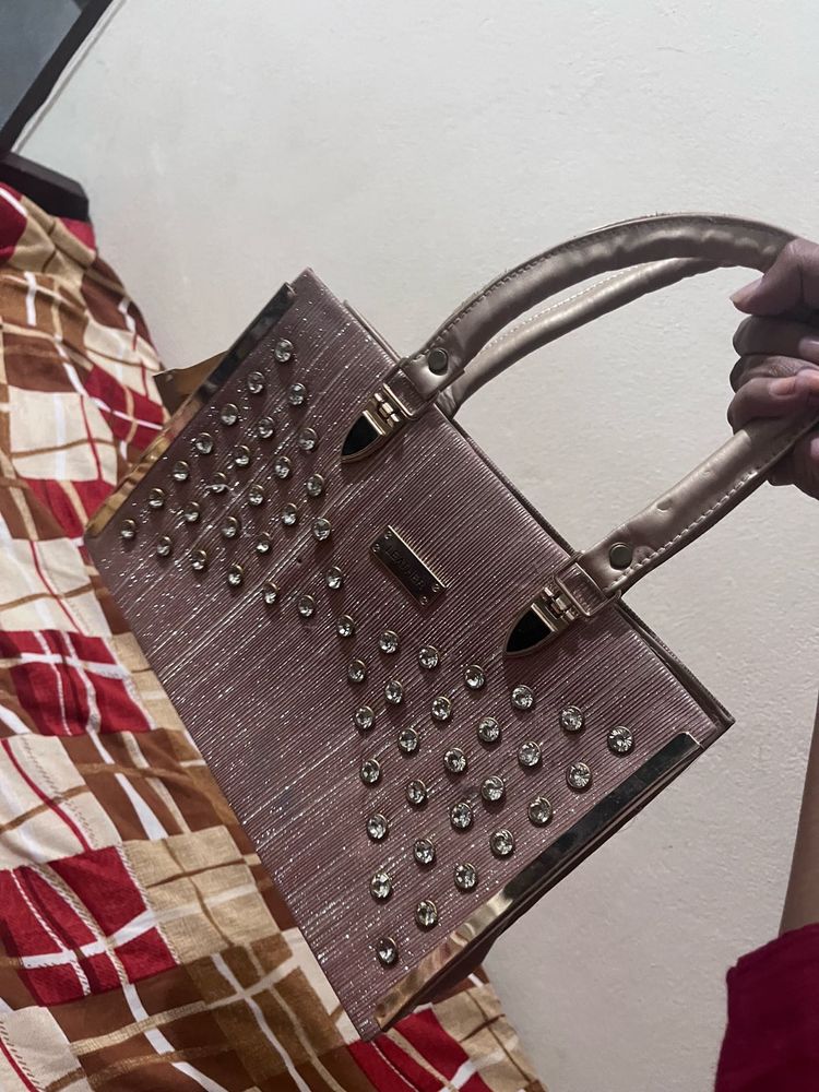 ONE DAY OFFER 😍😍😍Shimmer Handbag
