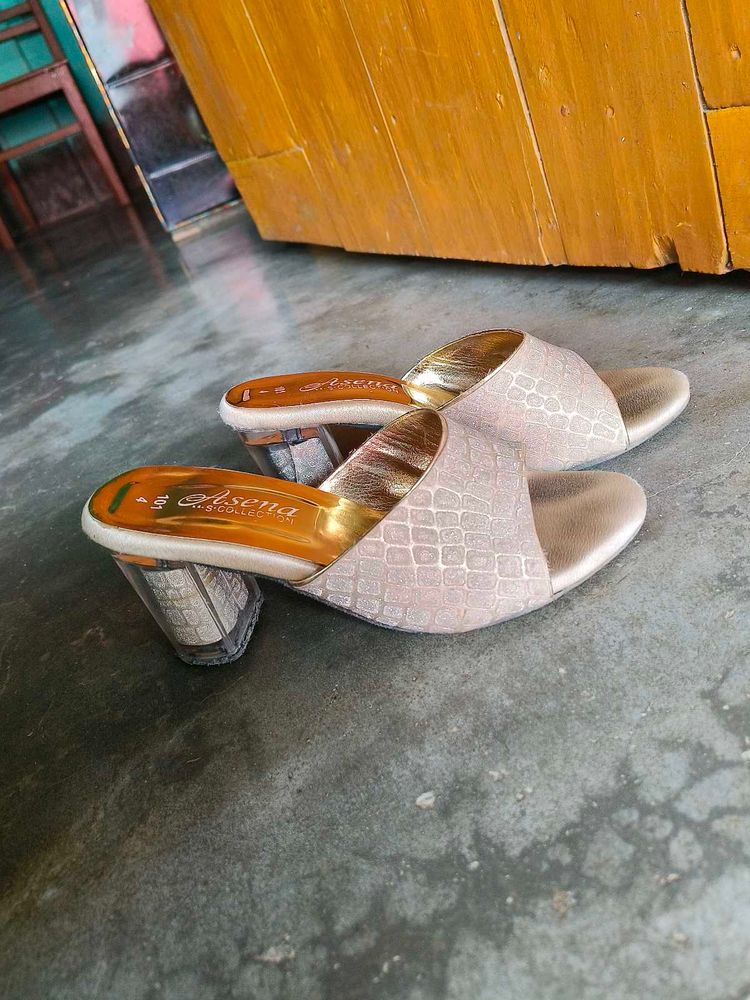 Stylish Women Transparent Heel Sandal 👠