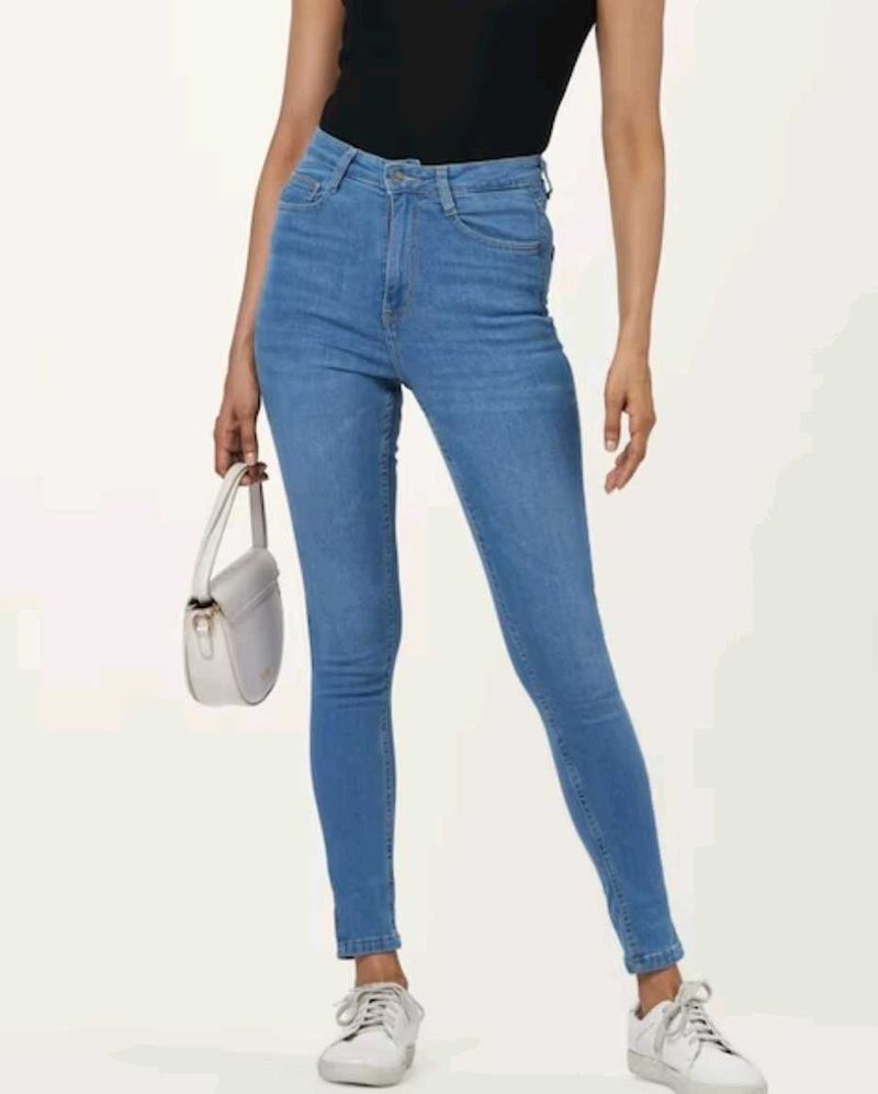 New Pantaloons Denim Jeans