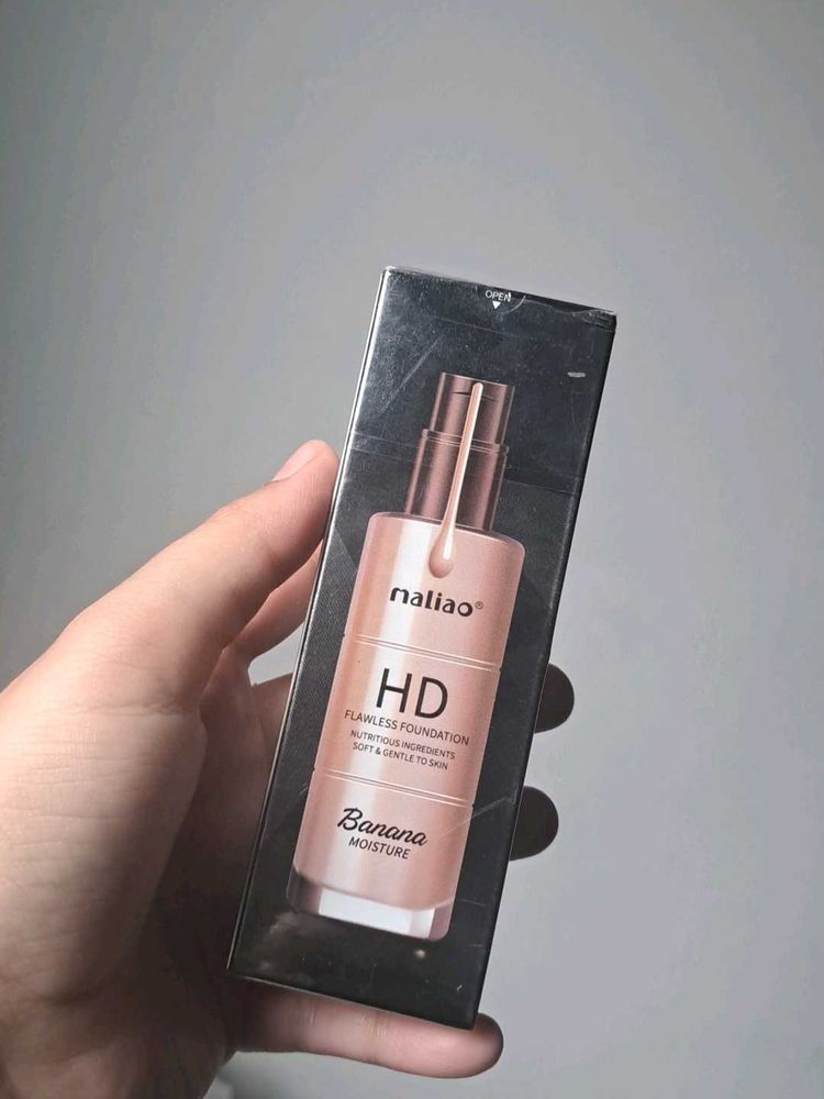 Naliao HD Banana Moisture Foundation