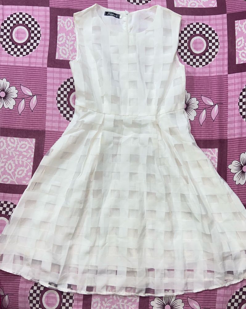 White Dress🦢