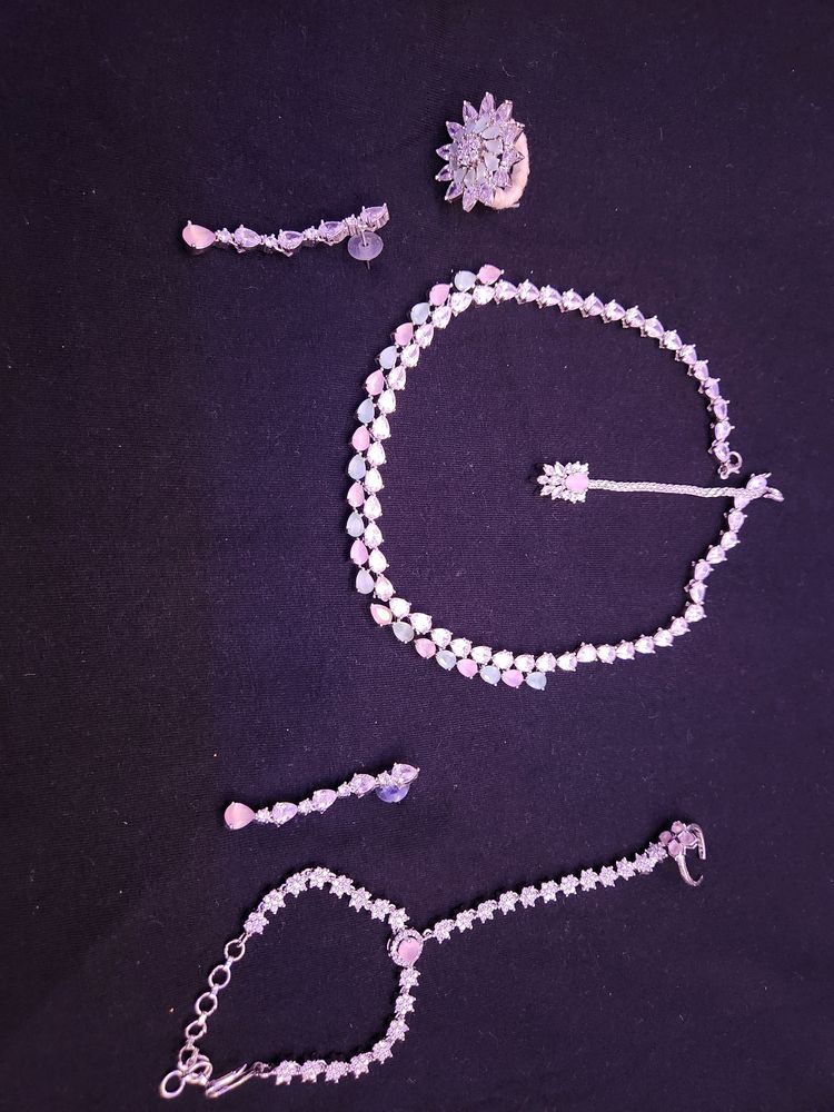 New Women Jarkan Stone Necklace