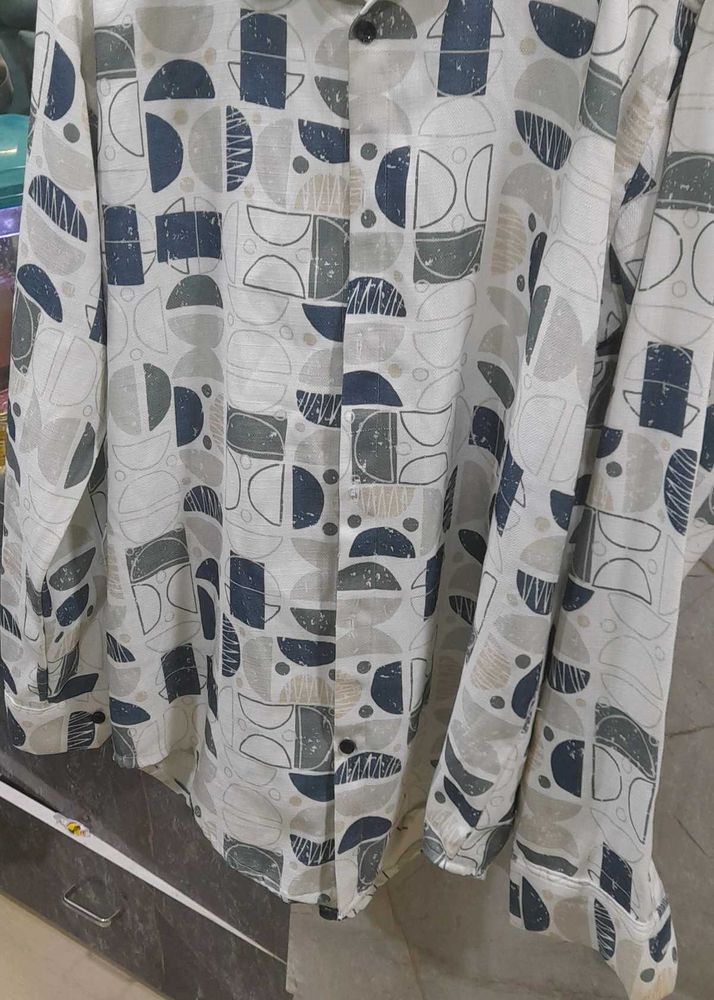 Patterned Long Sleeve Shirt