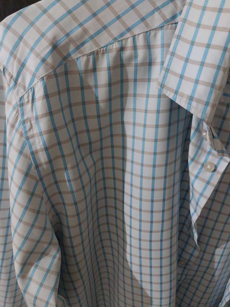 Hunter Light Blue Shirt With  Checkerd Pattern