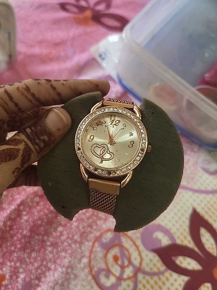 Stylish Rose Gold Watch
