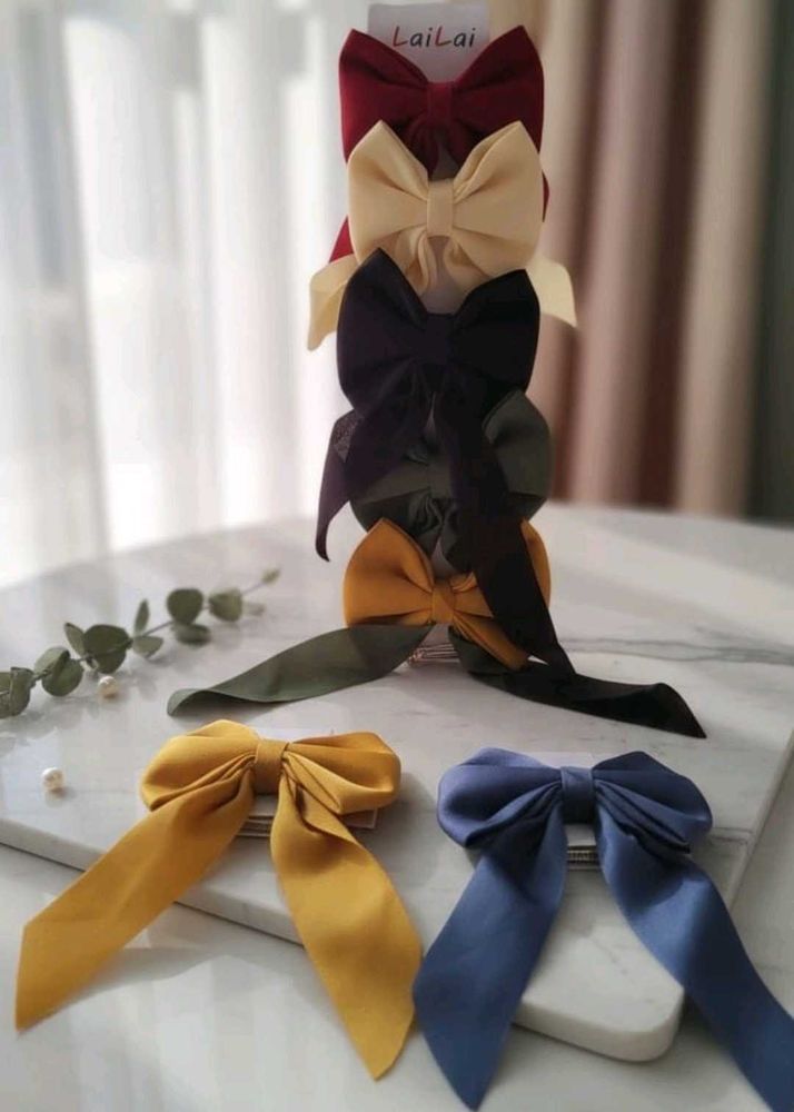 Stylish Hair Bows with Ribbons