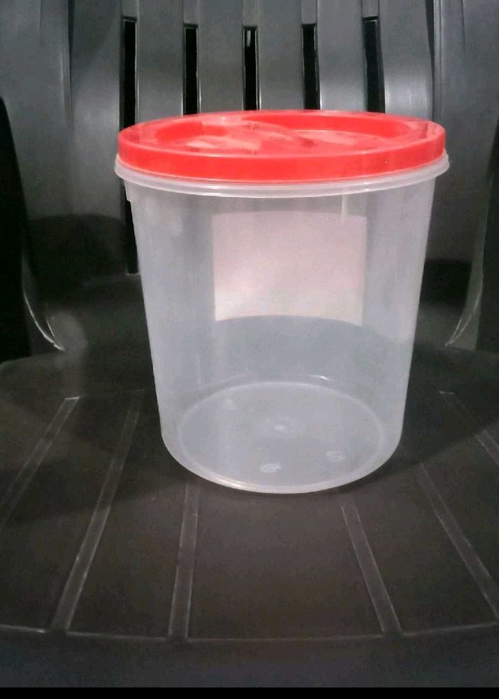 Plastic Container with Lid