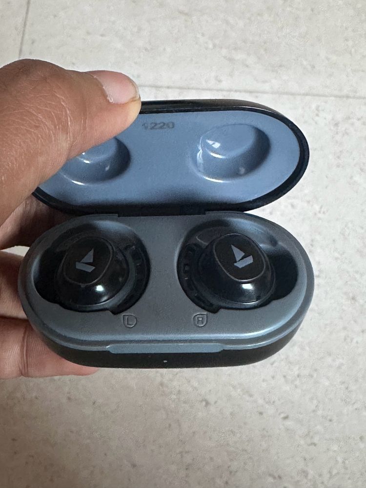 Airdopes 441 Wireless Earbuds