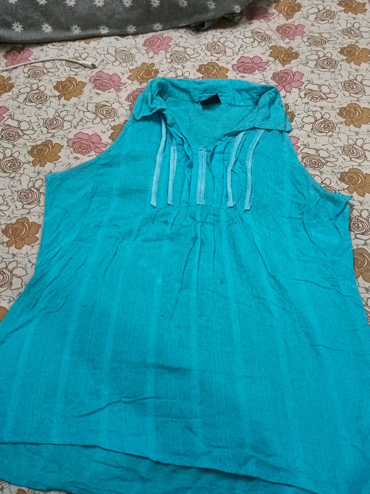 Sky-blue Top