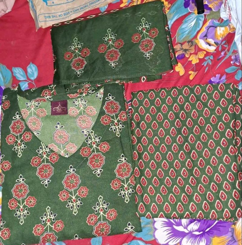 Women Printed Flared A-Line Kurta with Pant😍
