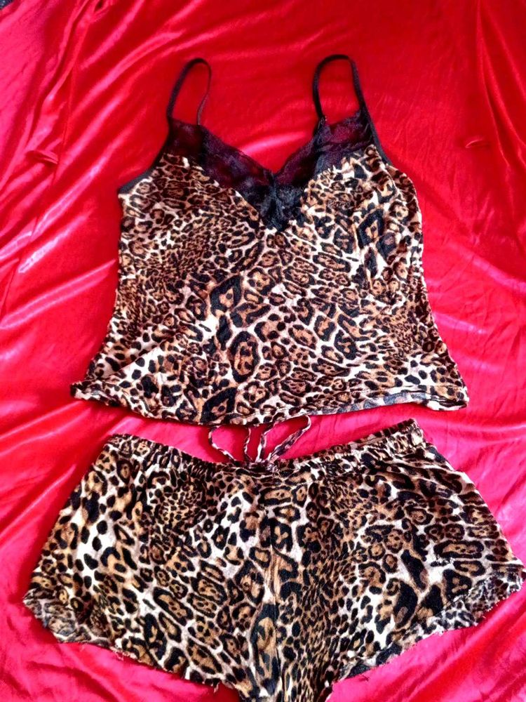 Sexy Bra Late And Shorts