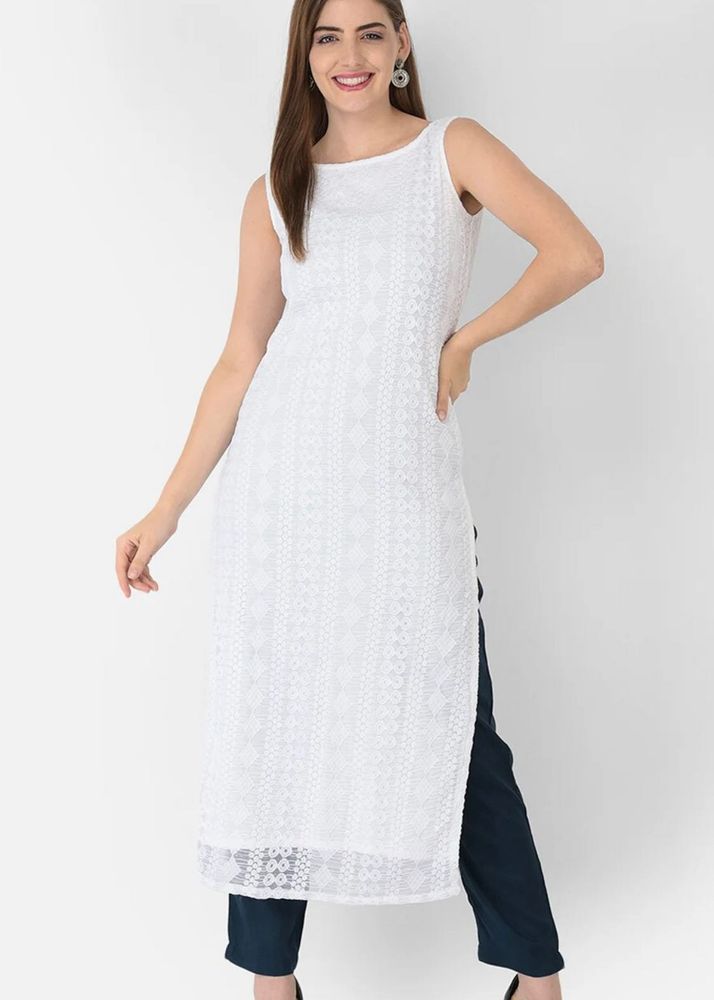 White Sleeveless Kurta