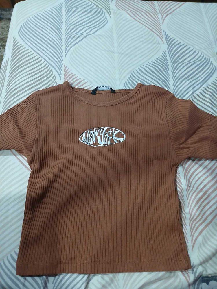 Brown 'New York' Crop Top