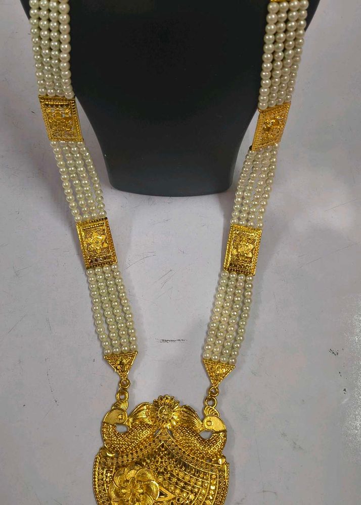 Elegant Pearl &amp; Gold Rani har Eyerring