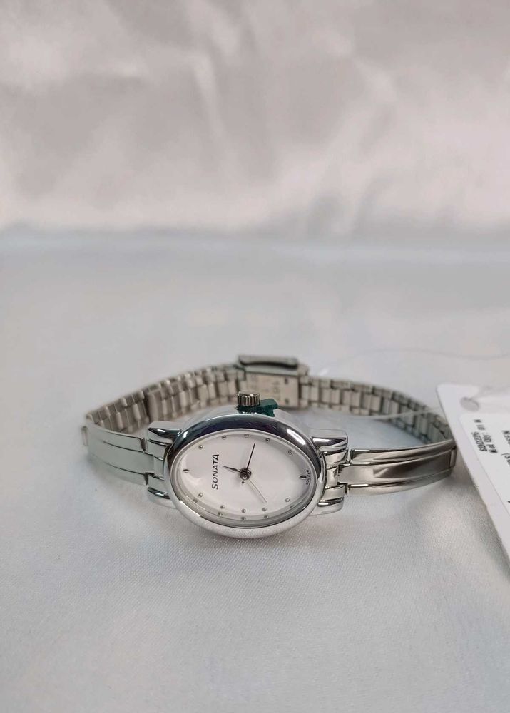 Sonata Analog White Dial Women&#39;s Watch
