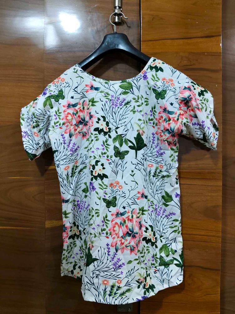 Floral Print Short Sleeve Top
