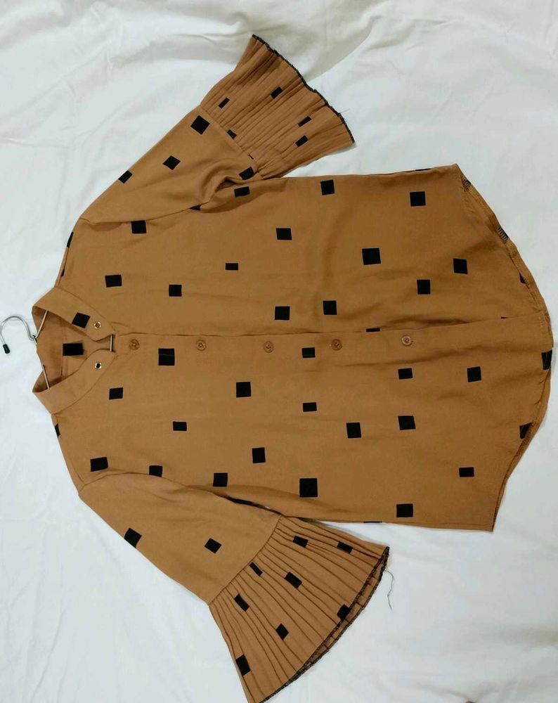 Square Print Brown Top (Size :-L)