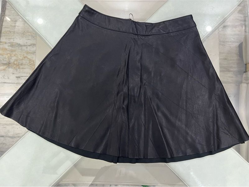 H&amp;M Women’s Skirt Leather