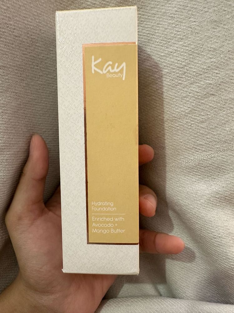 Kay Beauty Hydrating Foundation – Shade 120Y Light