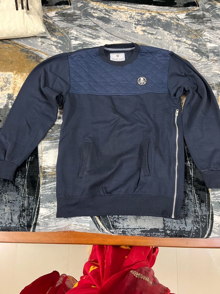 Stylish Navy Blue Sweatshirt