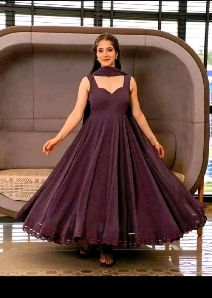 Vintage Full Flair Dress 💜