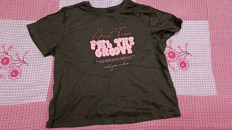 Graphic Print Brown Tee