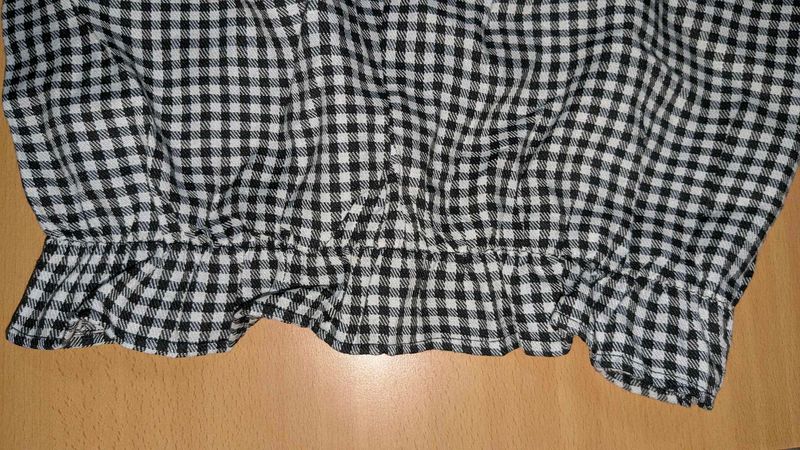 Black and White Check Crop Top