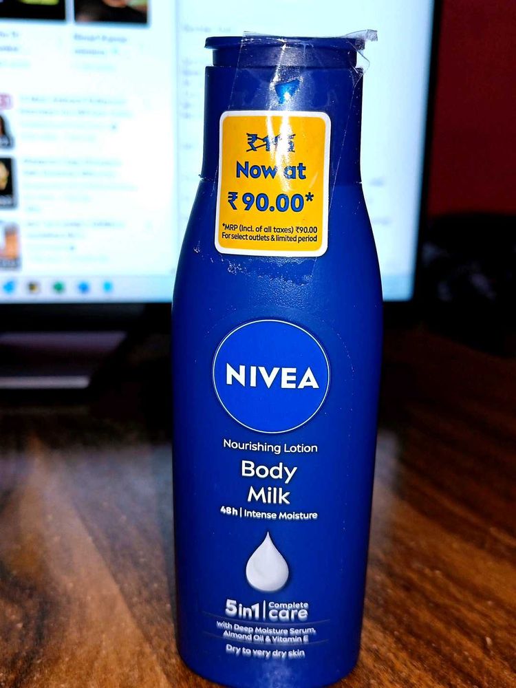 NIVEA Body Milk Intense Moisture Lotion