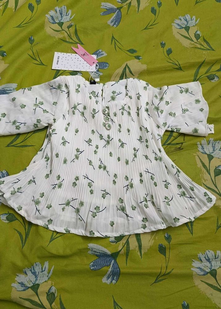Floral Pleated Top