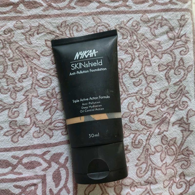 NYKAA SKINshield Foundation