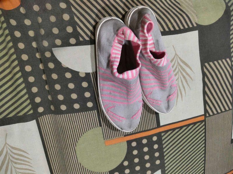 Women No socks Shoes Never Used