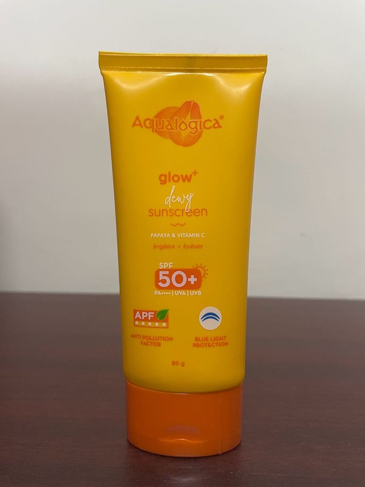 Aqualogica Dewy Sunscreen Sealed