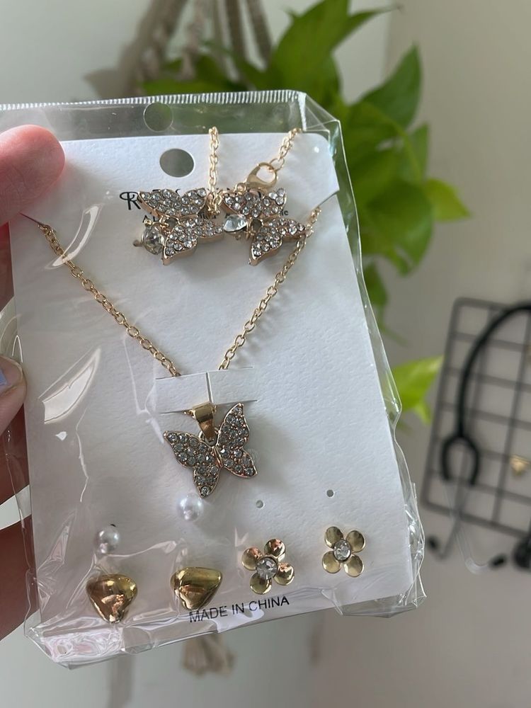 Butterfly Necklace &amp; Earring Set