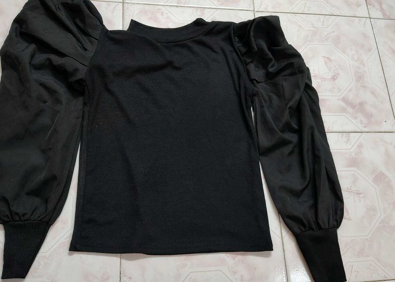 Chic Black Puff Sleeve Top