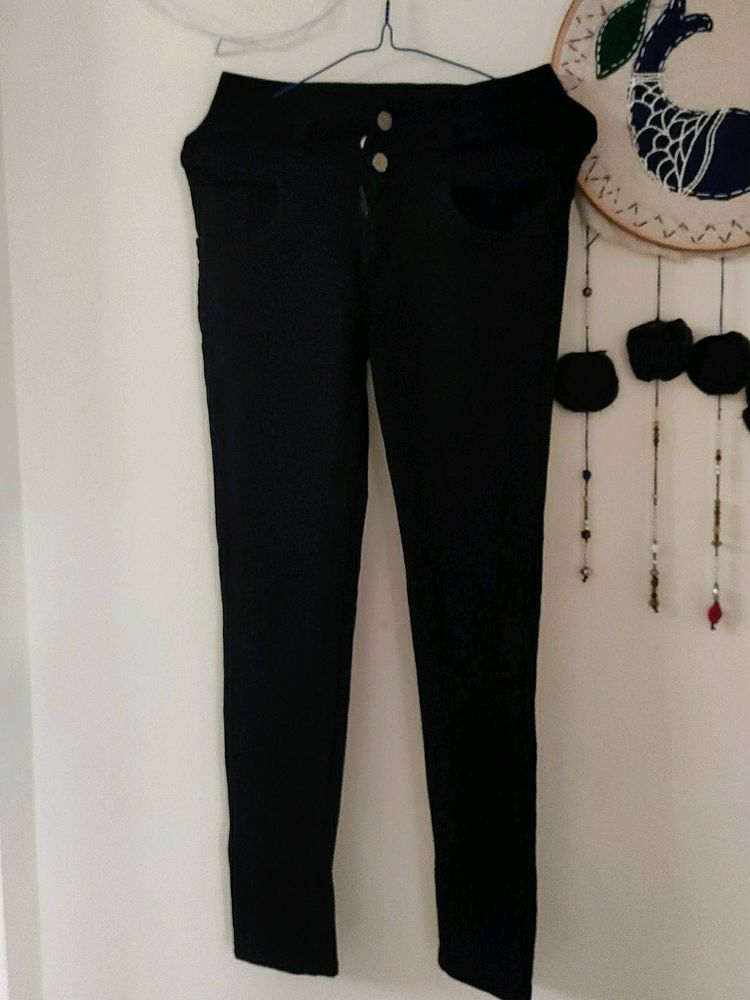 Black Skinny Jeans