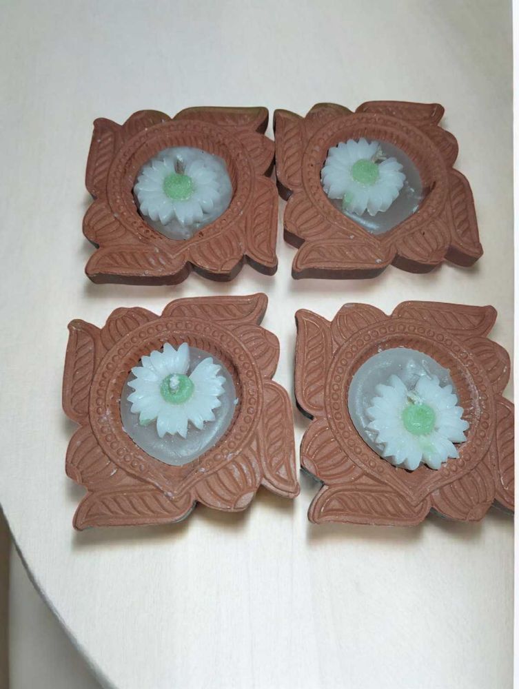 Set of 4 Decorative Diyas