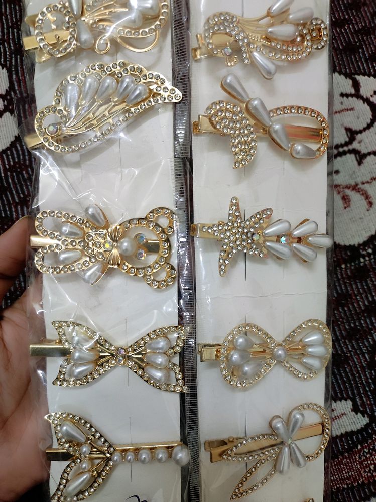 3 Hair Clips